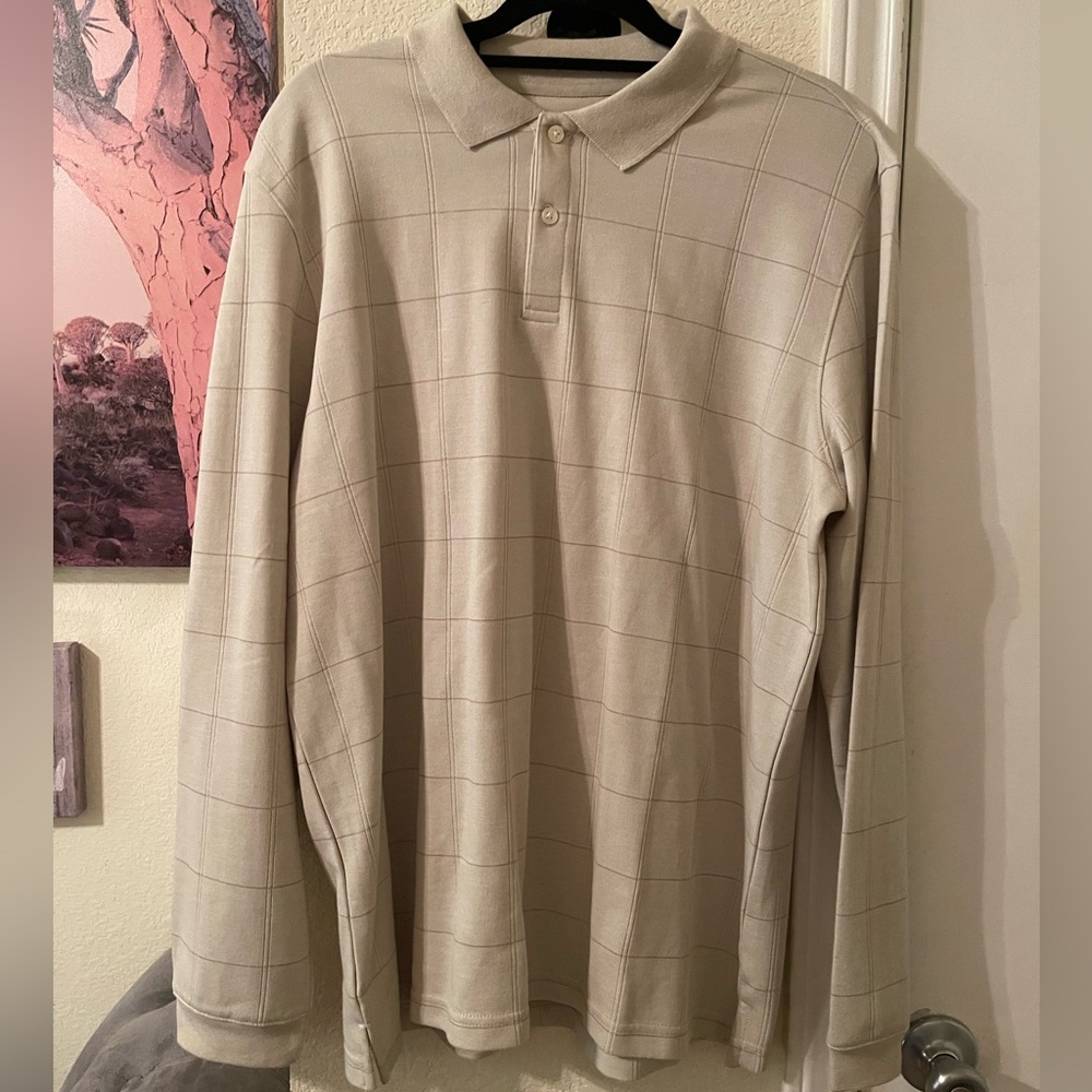 Van Heusen Men's Beige Polo bottom up Shirt size Large NEW